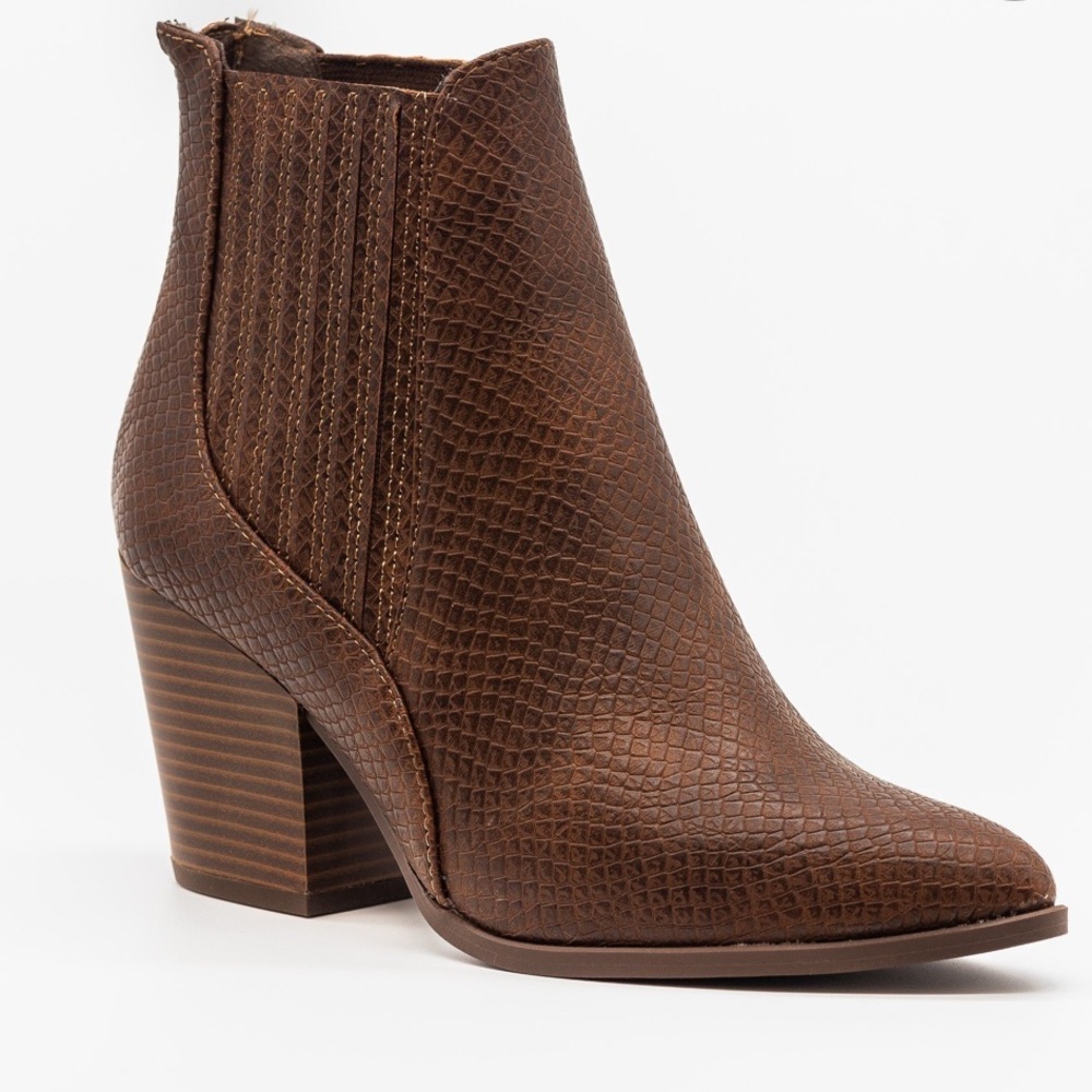 Soda Point Toe Snake Skin Booties